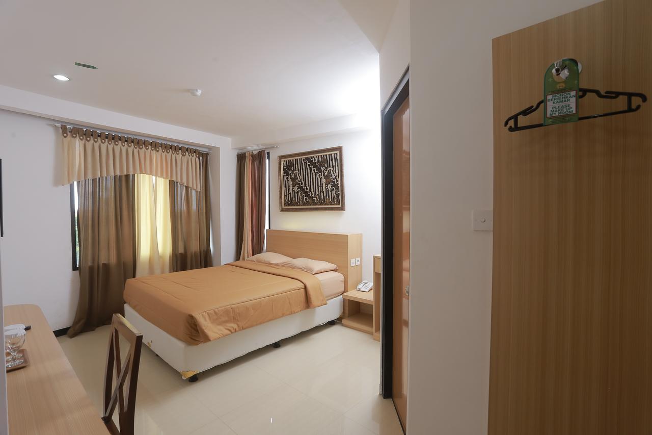 Hotel Kristina Malioboro Jogjacarta Exterior foto